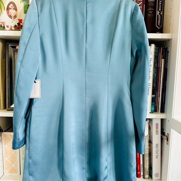 Brand NEW w/ Tags BLOOMINGDALE
Side Tie Long Sleeve Satin Blazer Dress SUZE 10 - Picture 10 of 12